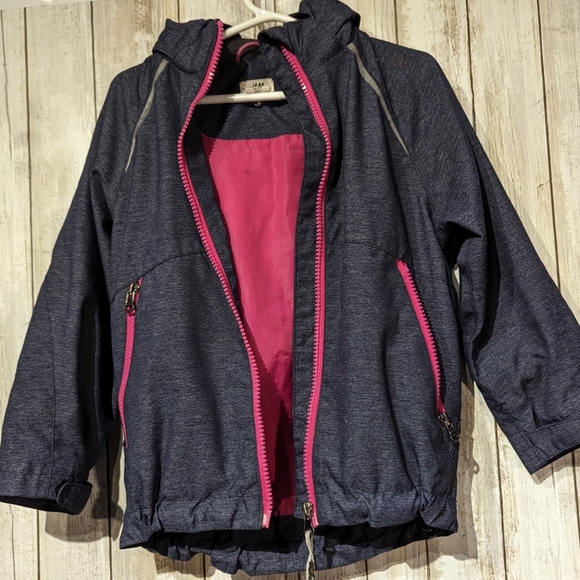 H&M Sport girls size 3-4year hooded jacket. - Picture 2 of 5
